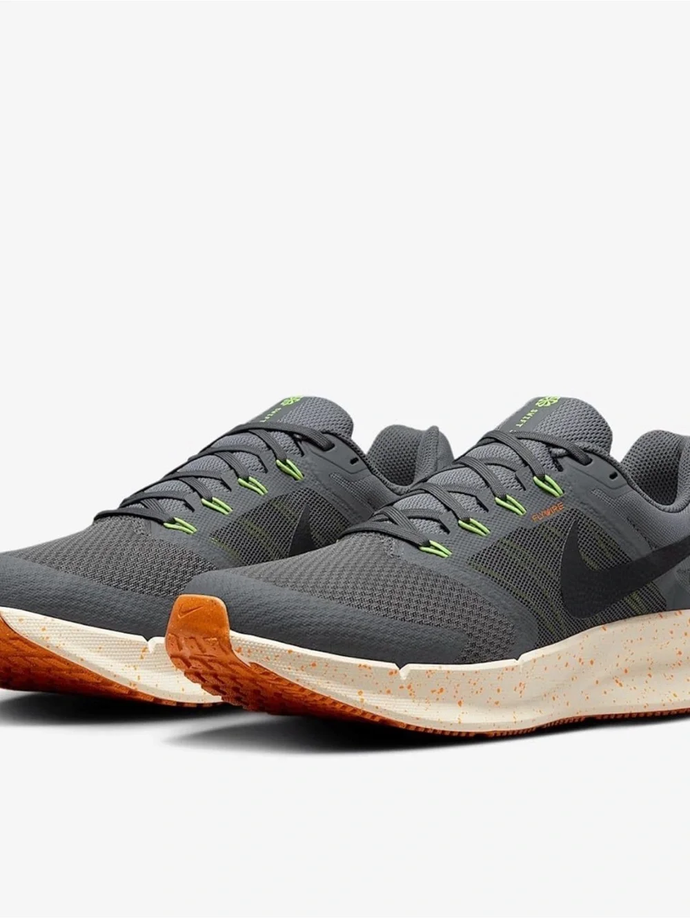 Nike men run